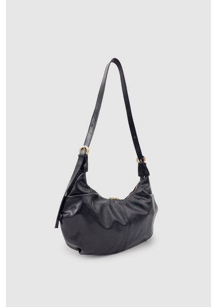 Lilsa Ayarlanabilir Askılı Yumuşak Form Baget Omuz Çantası Siyah indirimleri