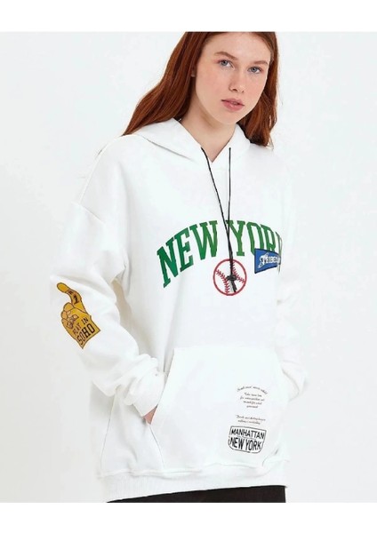 Kadın Baskılı Kapüşonlu Sweatshirt - Beyaz -Vlmr fiyatları