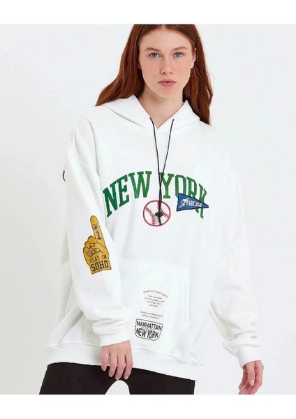 Kadın Baskılı Kapüşonlu Sweatshirt - Beyaz -Vlmr modelleri