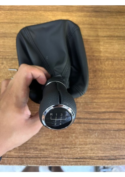 Bmw 3 Serisi E30 Alman Tipi Işıklı Vites Topuz ve Körüğü