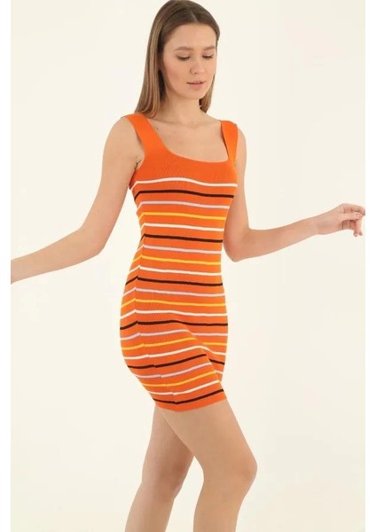 Kadın Kare Yaka Midi Boy Likralı Polelit Elbise - Turuncu -Vlmr fiyatları