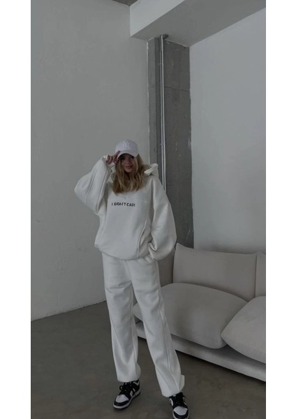 Nakış Işlemeli Üç Iplik Sweat Takım- Beyaz -Vlmr fırsatları