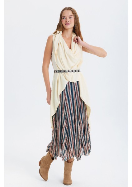 Dökümlü Salaş Triko Yelek Bej fiyatları