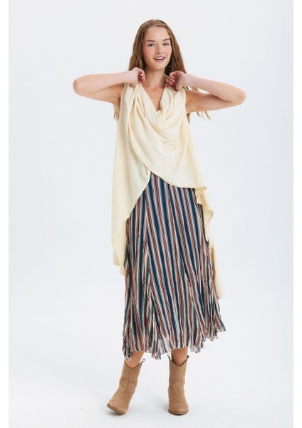 Dökümlü Salaş Triko Yelek Bej modelleri