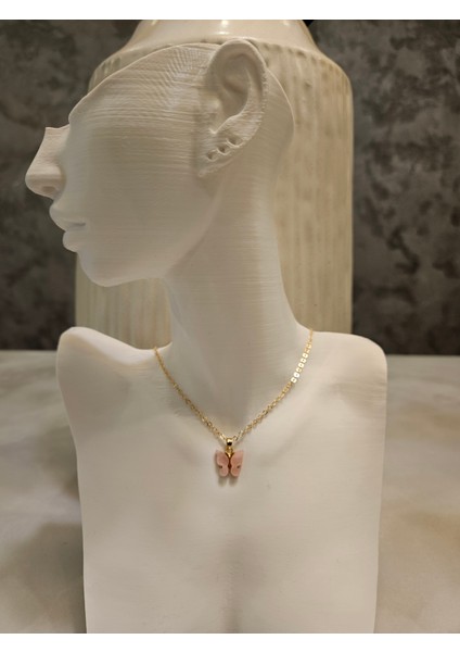 Kelebekli Zarif Kolye