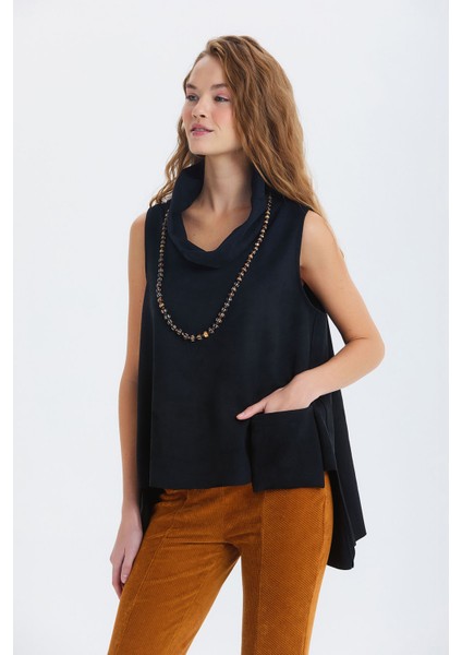 Asimetrik Yaka Detaylı Süet Bluz Siyah fiyatları