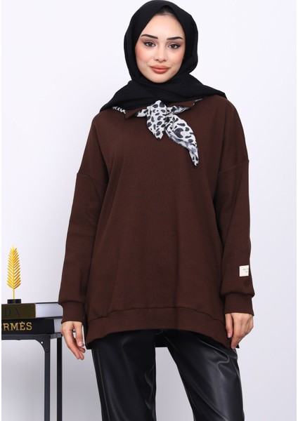 Kahverengi Fular Detaylı Yakalı Tunik