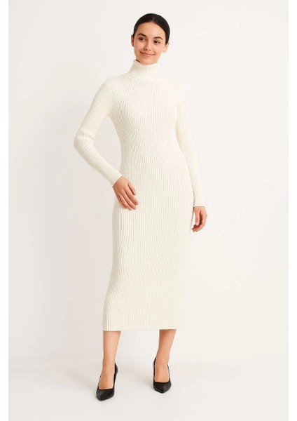 Kadın Boğazlı Triko Elbise - Beyaz -Vlmr indirimleri