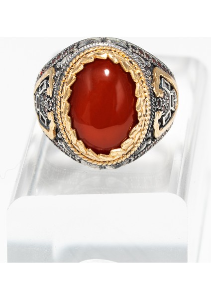 Osmanlı Motifli Kırmızı Akik Taşlı 925 Ayar Gümüş Erkek Yüzük – El Işçiliği ve Asaletin Buluşması