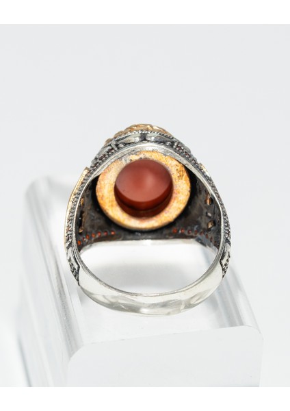 Osmanlı Motifli Kırmızı Akik Taşlı 925 Ayar Gümüş Erkek Yüzük – El Işçiliği ve Asaletin Buluşması