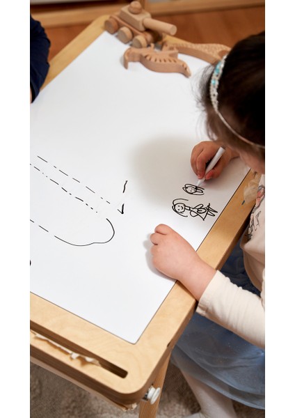 Montessori Ahşap Huş Aktivite Masası 2 Sepet Beyaz/kara Tahtalı Rulo Kişiselleştirilebilir 2-6 Yaş +1 Sandalye