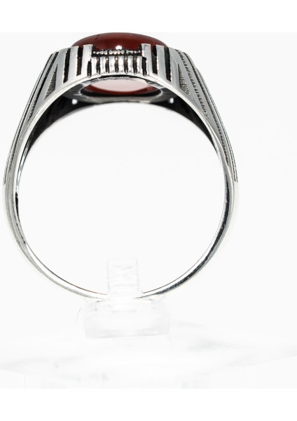 Modern Desenli Kırmızı Akik Taşlı 925 Ayar Gümüş Erkek Yüzük – Güç ve Asaletin Simgesi indirimleri