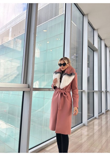 Kürk Detaylı Kaban