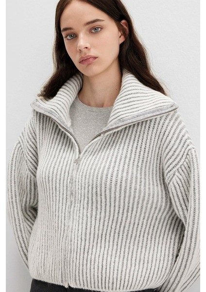 Kadın Fermuarlı Triko Antique White Stripe 1710806-86426 fırsatları