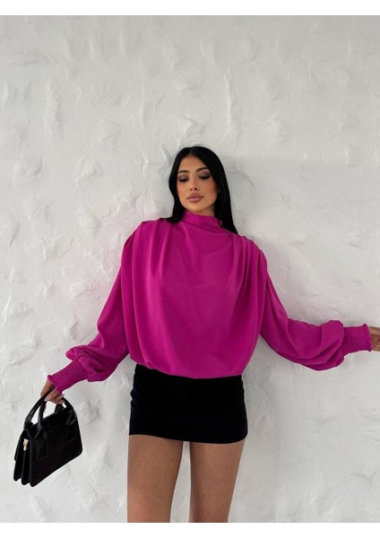 Vatkalı Dökümlü Bluz