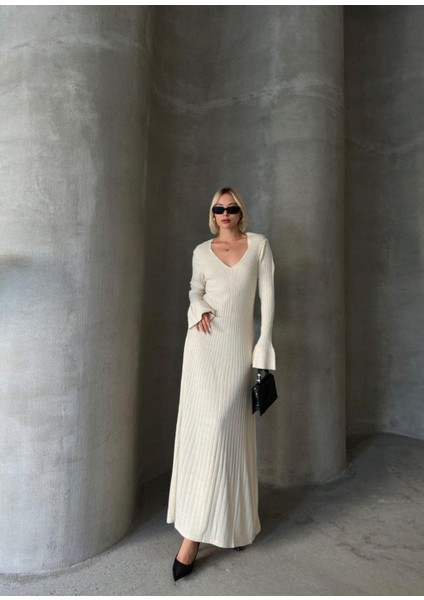 Ince Bel V Yaka Maxi Triko Elbise