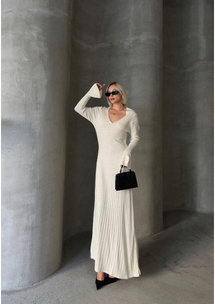 Ince Bel V Yaka Maxi Triko Elbise fiyatları