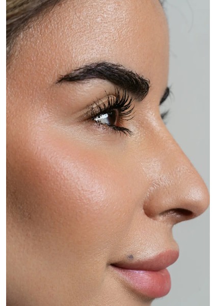 Big Lashes – Ekstra Uzatıcı ve Hacimlendirici Maskara