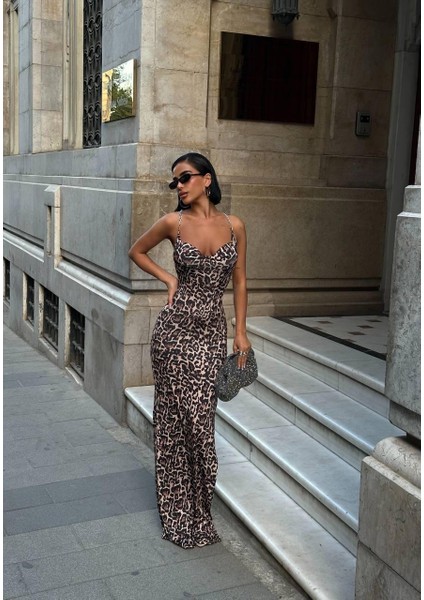 Gloplu Yırtmaçlı Elbise fiyatları