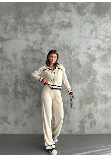 Şerit Detaylı Hırka Pantolon Ikili Takım fiyatları