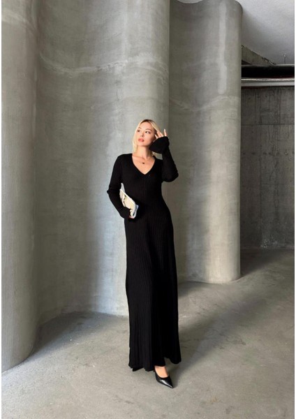 Ince Bel V Yaka Maxi Triko Elbise