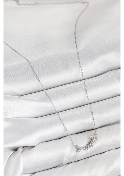 Heyf Pirinç Zirkon Taşlı Balık Kılçığı Model Gümüş Renk Kadın Kolye fiyatları