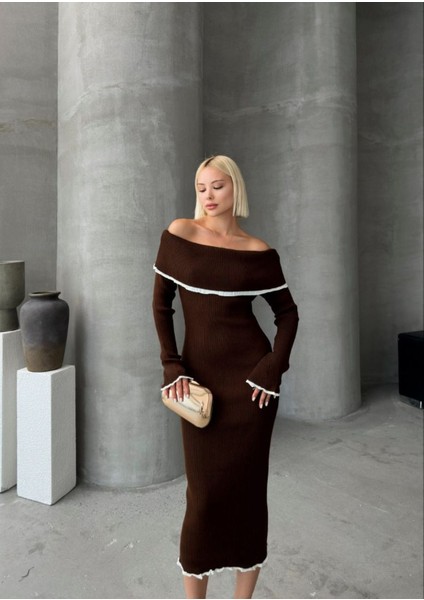 Kayık Yaka Triko Şeritli Elbise fiyatları