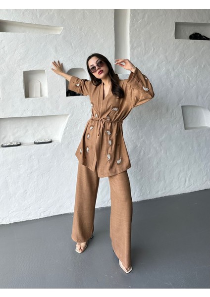 Nakış Işlemeli Kimono & Pantolon Ikili Takım fiyatları