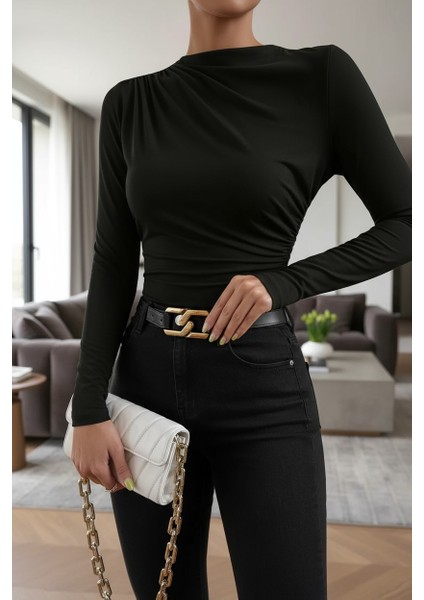 Kadın Siyah Belden ve Boyundan Büzgü Detaylı Uzun Kollu Bluz fırsatları