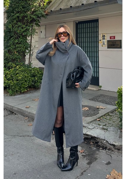 Gri Vittoria Düğmeli Yaka Kaban - 2511 modelleri