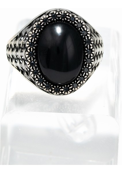 Klasik Desenli Siyah Oniks Taşlı 925 Ayar Gümüş Erkek Yüzük – Güç ve Asaletin Simgesi fiyatları