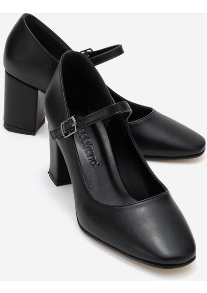 Kadın Küt Burunlu Biyeli Topuklu Ayakkabı; Siyah Cilt