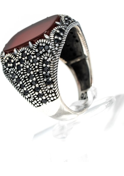 Antik Desenli Kırmızı Akik Taşlı 925 Ayar Gümüş Erkek Yüzük – El Işçiliğiyle Asaletin Buluşması fırsatları