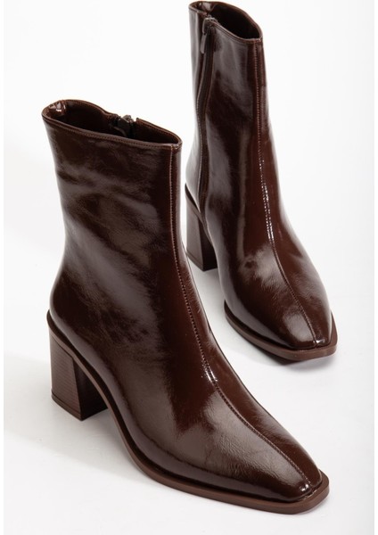 Kahverengi Kadın Kalın Topuklu Bot Rugan Küt Burun Yüzüdüz