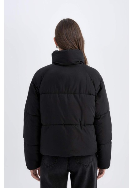 Su Geçirmez Şişme Mont Dik Yaka Fermuarlı Cepli Kısa A0613AX24WN