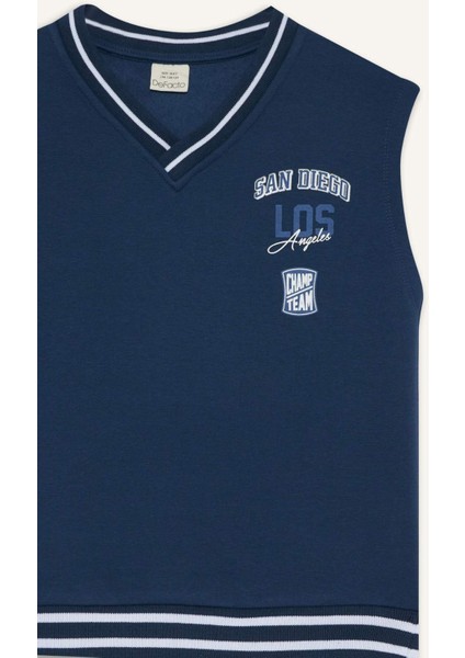 Erkek Çocuk V Yaka Baskılı Okul Süveteri fırsatları