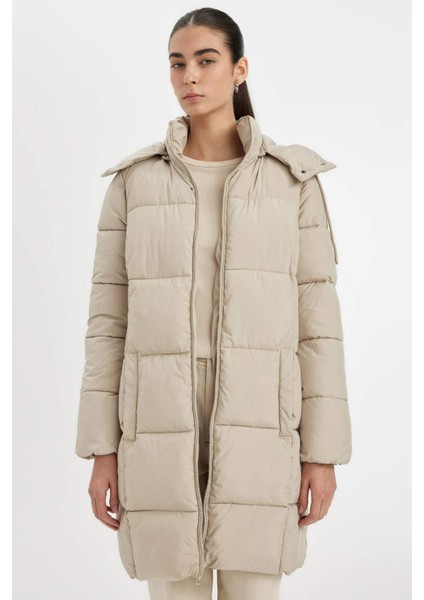 Puffer Şişme Uzun Mont Parka Su Geçirmez Regular Kalıp Çıkarılabilir Kapüşonlu modelleri