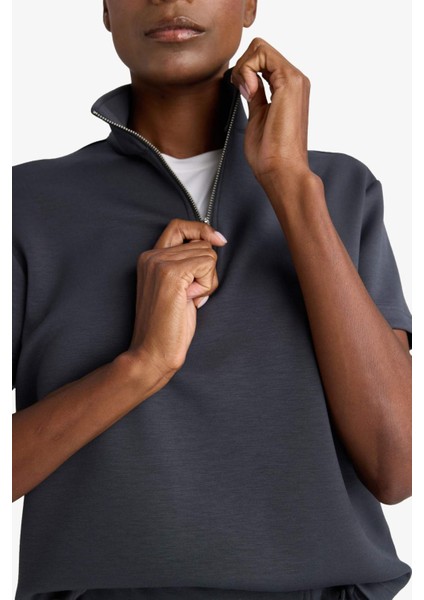 Fit Standart Fit Dik Yaka Modal Kısa Kollu Tişört E2931AX25SM fırsatları