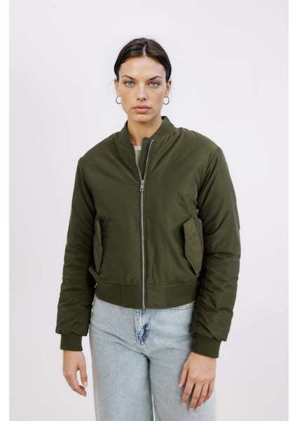 Su Geçirmez Kolej Yaka Düz Fermuarlı Cepli Bomber Ceket Mont C1616AX24AU modelleri