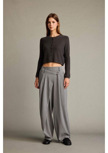 Baggy Fit Fermuarlı Normal Bel Standart Boy Pantolon F9191AX25AU modelleri