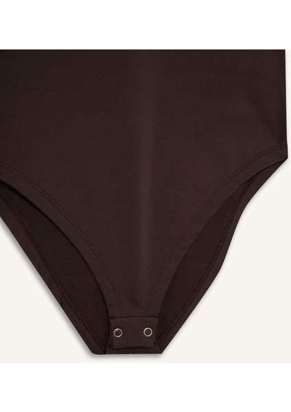 Regular Fit Bisiklet Yaka Basic Düz Yarım Kollu Çıtçıtlı Body D6915AX25AU indirimleri