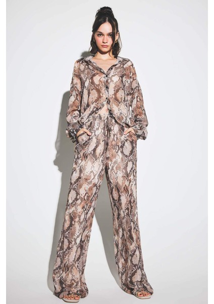 Comfort Fit V Yaka Desenli Şifon Uzun Kollu Gömlek G0507AX25SM fiyatları