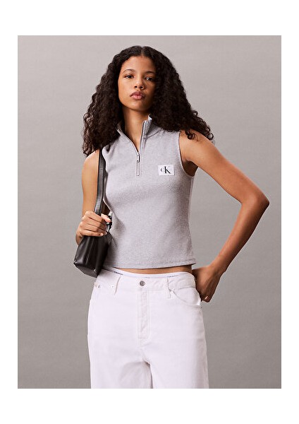 Kadın Gri T-Shirt indirimleri