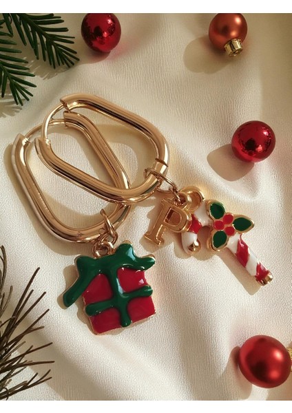 Yılbaşı Konseptli ve Harf Charmlı Oval Çelik Küpe