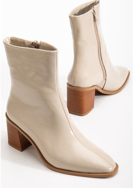 Bej Kadın Kalın Topuklu Bot Rugan Küt Burun Yüzüdüz