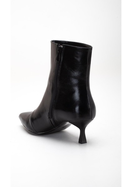 Siyah Kadın Ince Topuklu Bot Aksesuarlı Sivri Burun indirimleri