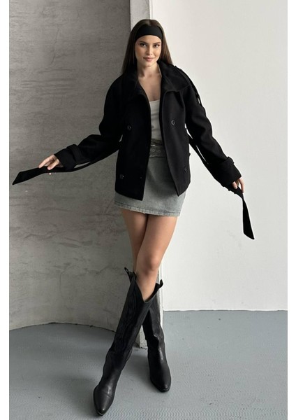 Düğmeli Kuşaklı Kaşe Kısa Kaban fırsatları