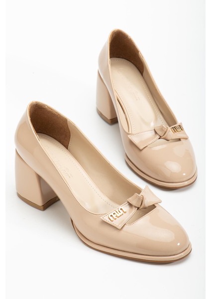 Büyük Beden Kadın Kalın Topuklu Ayakkabı Ten Rugan Fiyonklu Yuvarlak Burun