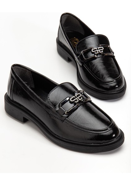 Siyah Kadın Loafer Günlük Ayakkabı Kırışık Rugan Tokalı