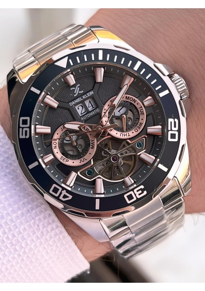 Otomatik Mekanizma Takvimli Kadran Kadranlı 2 Yıl Garantili Erkek Kol Saati OTM.13754.5 fiyatları